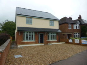 4 bedroom Detached t...